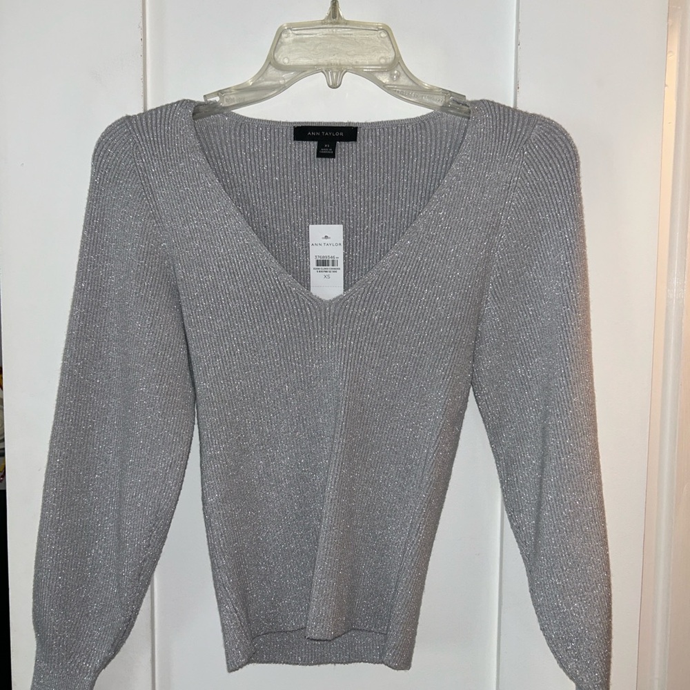 ***BRAND NEW*** Ann Taylor Silver Ribbed V-Neck Sweater